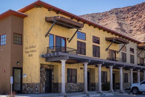 La Dolce Vita Villas #11