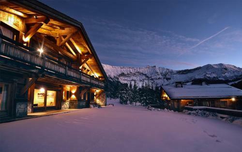 Chalet Rock And Stars