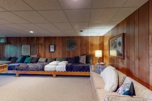 Spruce Lodge