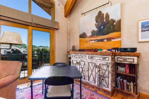 Little Belles Mountain Retreat