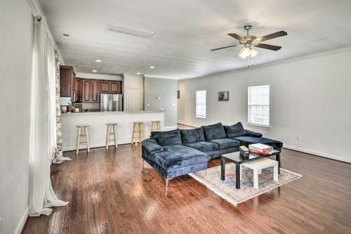 The Lucas Cheery House With Fenced Backyard!