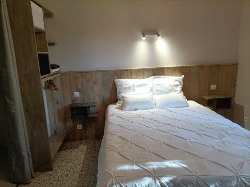 Hostal Base Nature De Malaguet