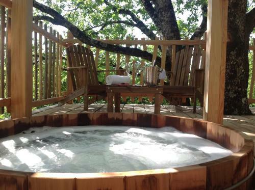 Bed & Breakfast La Ferme de Sirguet - Cabane Jardin & Spa