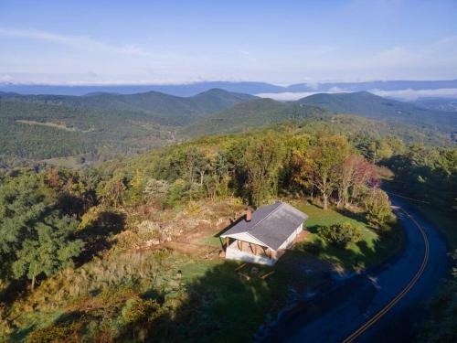 Shenandoah Hideaway Mtn Top Views Total Privacy!