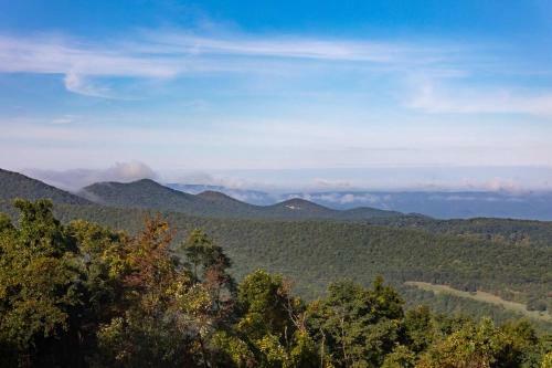 Shenandoah Hideaway Mtn Top Views Total Privacy!