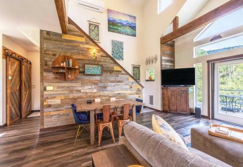 River House Retreat Home