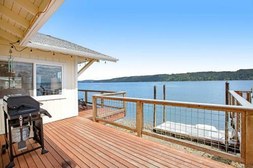 Hood Canal Hideaway