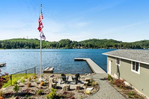 Summit Lake Escape