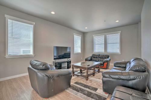 Modern Home Near River, Leavenworth And Chelan!