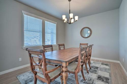 Modern Home Near River, Leavenworth And Chelan!
