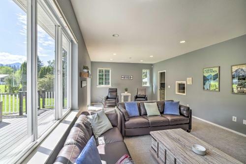 Riverside North Bend Oasis Stunning Mtn View