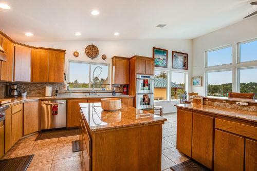 Clipper Inn - Presidential Suite