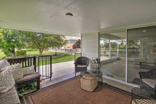 Expansive Pasco Escape With Sauna Pets Welcome