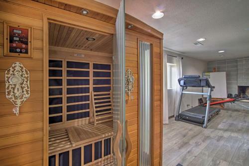Expansive Pasco Escape With Sauna Pets Welcome