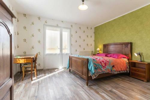 G�te D'haute-cour