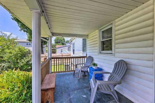 Charming Charleston Home With Yard And Fire Pit!
