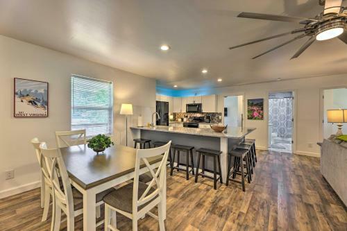 Pet-friendly Digs With Fire Pit And Large Yard!