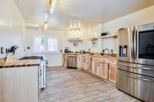 Timber Lodge Retreat