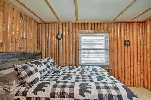 Lakefront Tomahawk Cabin With Boat Dock And Deck