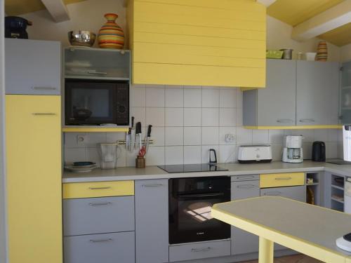Maison L'herbaudi�re, 5 Pi�ces, 9 Personnes - Fr-1-224b-61