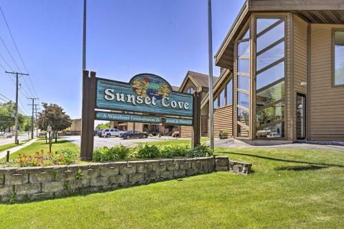 Apartamento Waterfront Wisconsin Dells Condo With Patio!
