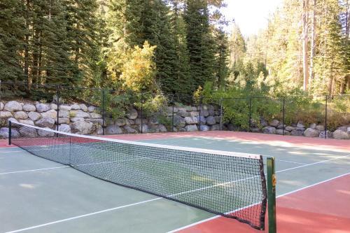 Resort At Squaw Creek II