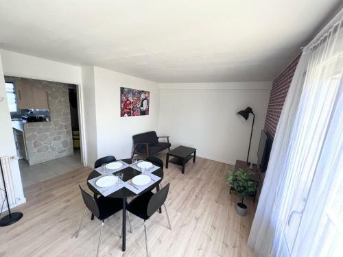 Ambiance, Convivialit� Et Emplacement