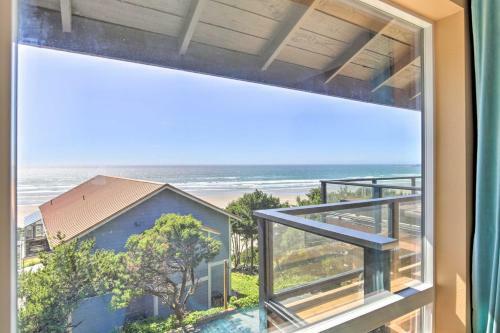 Pacific Penthouse Retreat With Ocean Views!