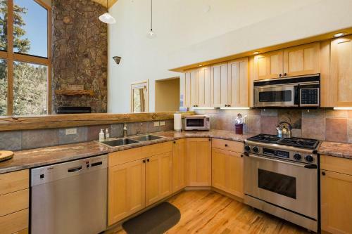 450 Beaver Circle
