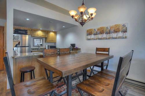 Cascade Village 329