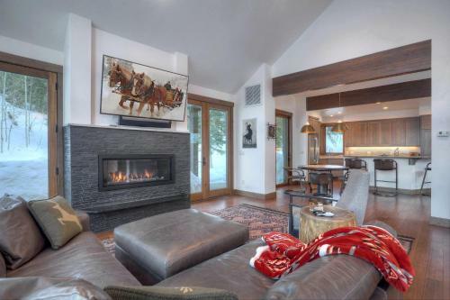 20 Vermillion Drive