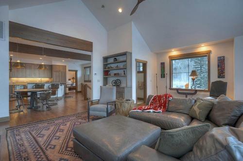20 Vermillion Drive