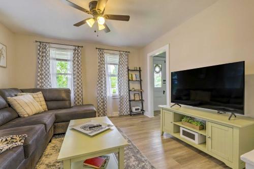 Bright And Airy Waterford Duplex - Porch And Deck