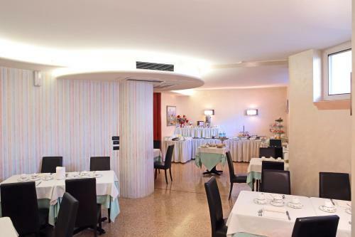 Hotel Cont�