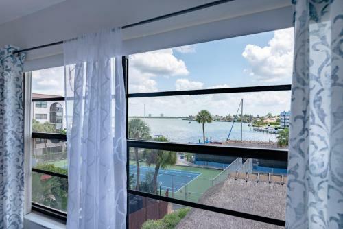 Views Overlooking Factory Bay I Renovated Throughout