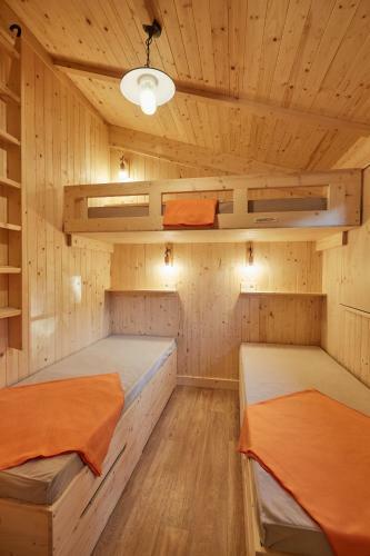 Le Jardin Saint Germain Lodges And Events