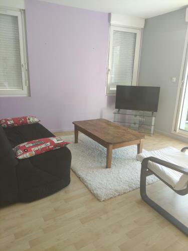 Jolie Maison de Bourg � 1km Des Plages