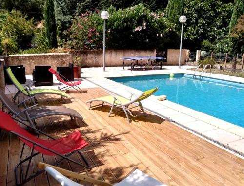 Maison Provencale, Meubl� De Tourisme 4 �toiles