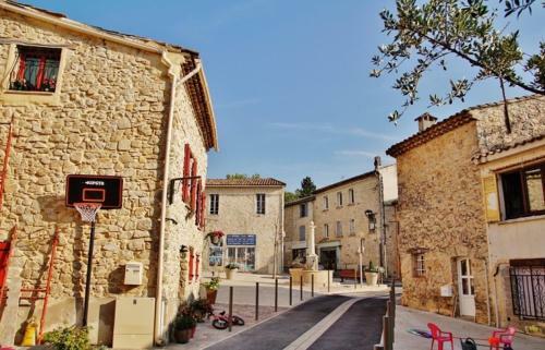 Chez Christian Et Val�rie