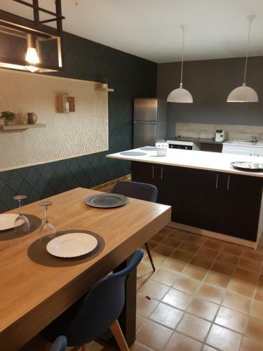 La Maison Des Deux �tangs