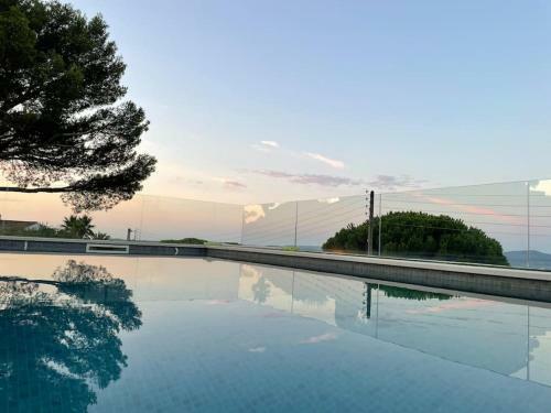 Magnifique Villa Avec Vue Fabuleuse Sur St Tropez! Villa Miremer!