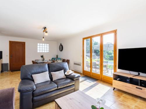 Holiday Home Villa Rigaou N-4