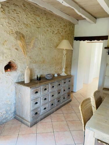 Maison En Pierre � La Campagne En P�rigord Dordogne