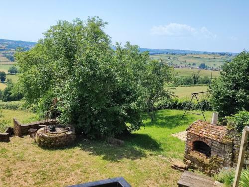 Le G�te De La Colline