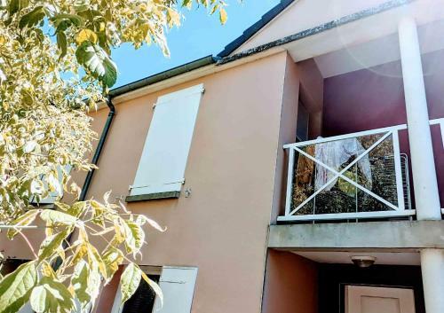 Maison 2ch, 74m�, Tout �quip�e, Parking, Jardin
