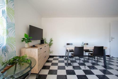 Apartment T2 Air-conditioned Sea View
