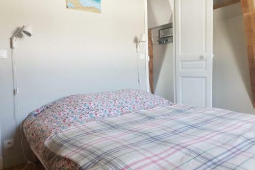 Spacious Apartment - 20m From Beach