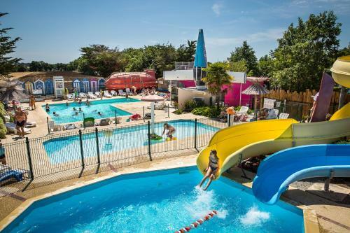 Camping Insolite Le Haut Village