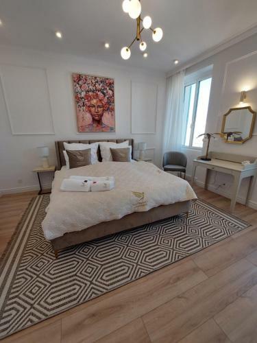 Saint Raphael's Apartment