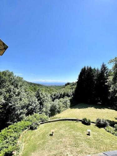 Villa Le Camign�, Ch�teau, Vue Pyr�n�es